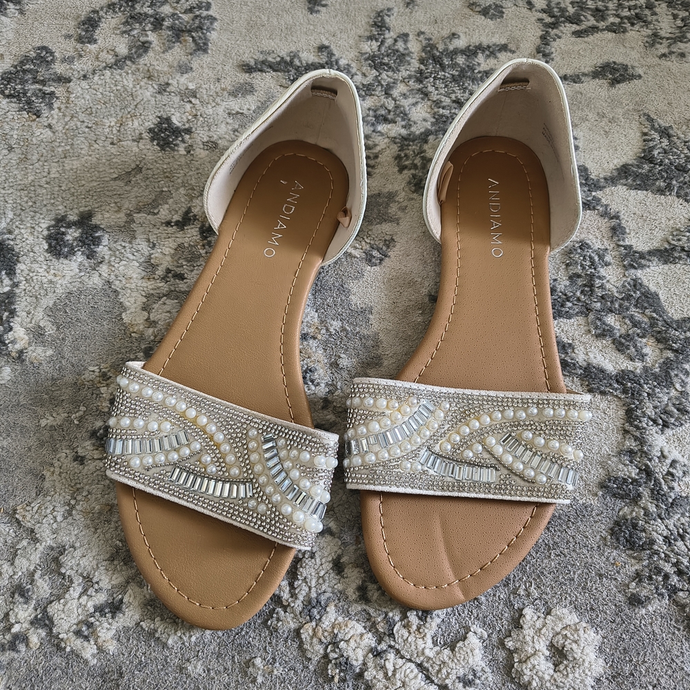 Andiamo Women's Ivory Pearl-Embellished D'Orsay Flats